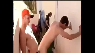 Grupo de muchachos&period;